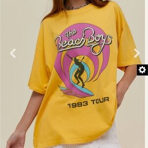 Daydreamer beach boys tee OS new without tags